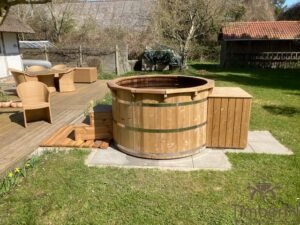 Wooden hot tub possible with jets deluxe thermowood (2)