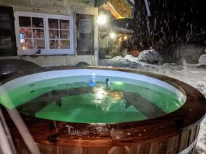 Outdoor garden hot tub jacuzzi with polypropylene liner (2)