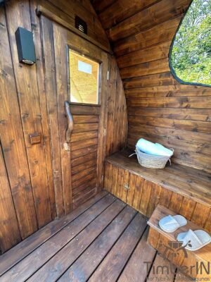 Outdoor garden sauna with an integrated whirlpool (3)