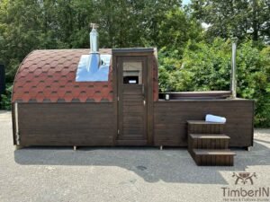 Outdoor garden sauna with an integrated whirlpool (5)